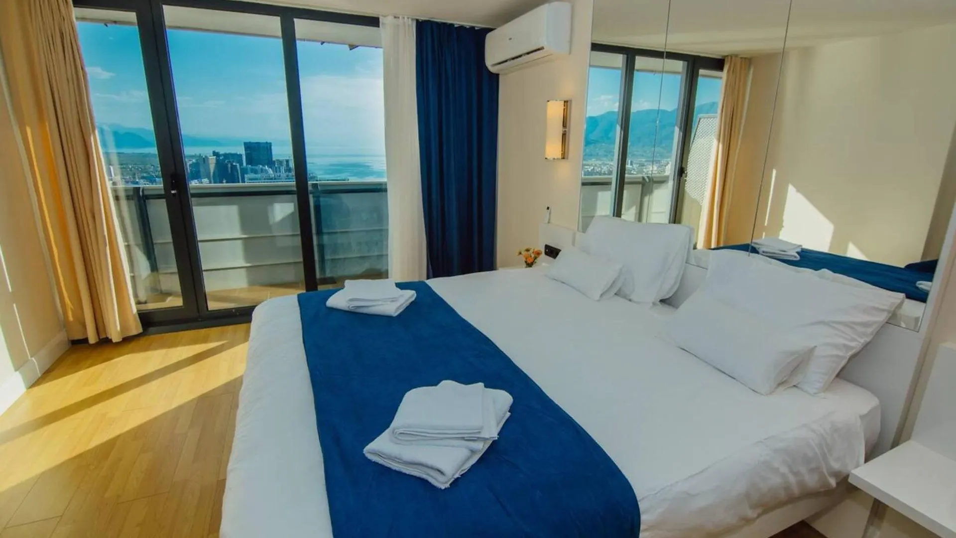 Orbi City Batumi Downtown Aparthotel 5*,